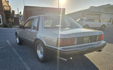Ford-Mustang-1980-4