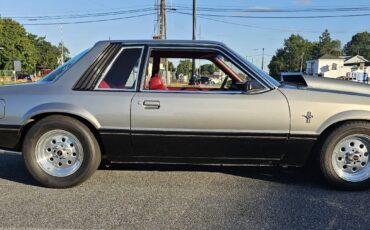 Ford-Mustang-1980-9