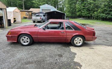 Ford-Mustang-1982-Coupe