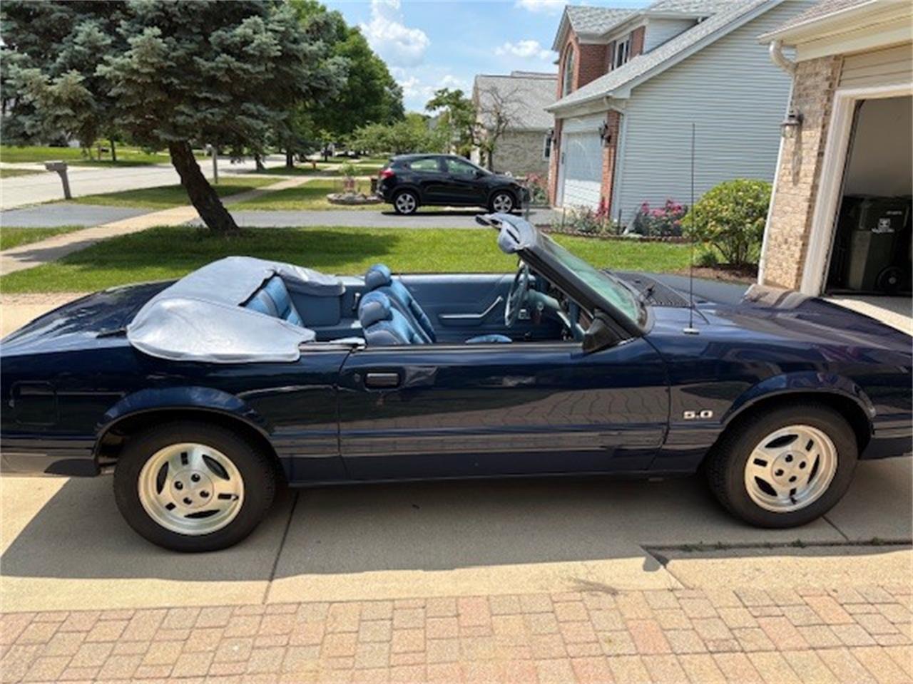 Ford-Mustang-1983-Blue-Blue-3