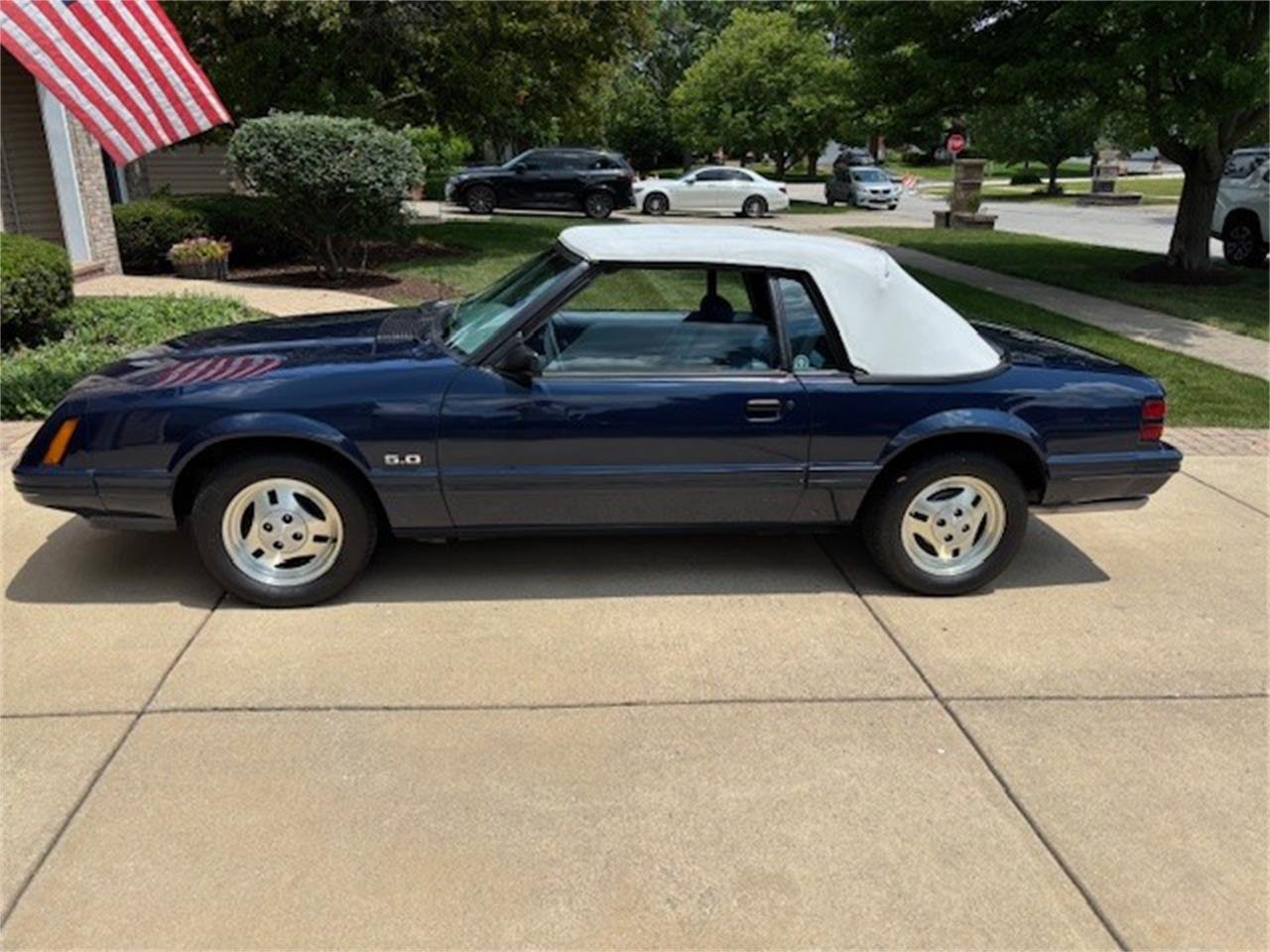 Ford-Mustang-1983-Blue-Blue-7