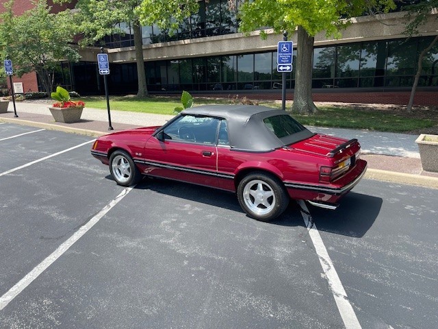 Ford-Mustang-1983-Convertible-1
