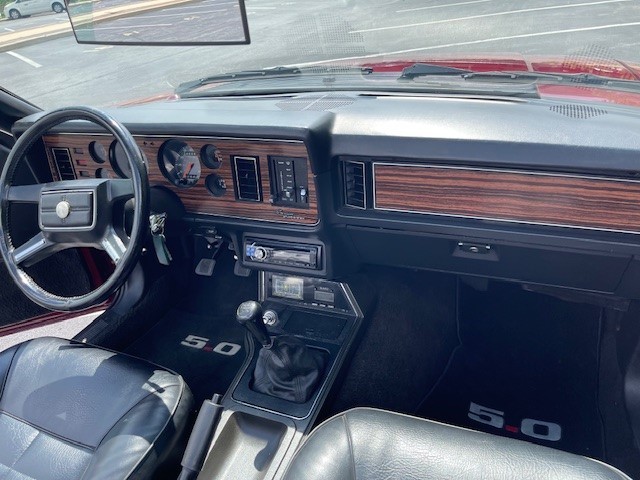 Ford-Mustang-1983-Convertible-15