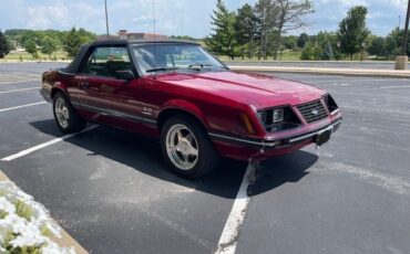 Ford-Mustang-1983-Convertible-4