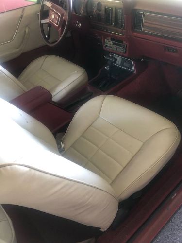 Ford-Mustang-1983-Red-2