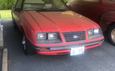 Ford-Mustang-1983-Red