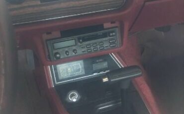 Ford-Mustang-1983-Red-9