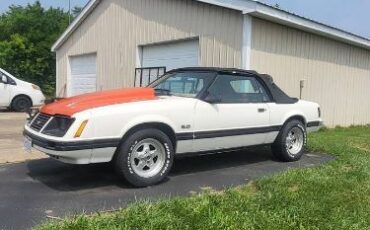 Ford-Mustang-1983-White-1