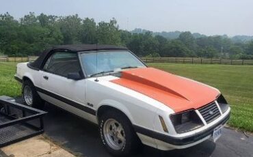Ford-Mustang-1983-White-2
