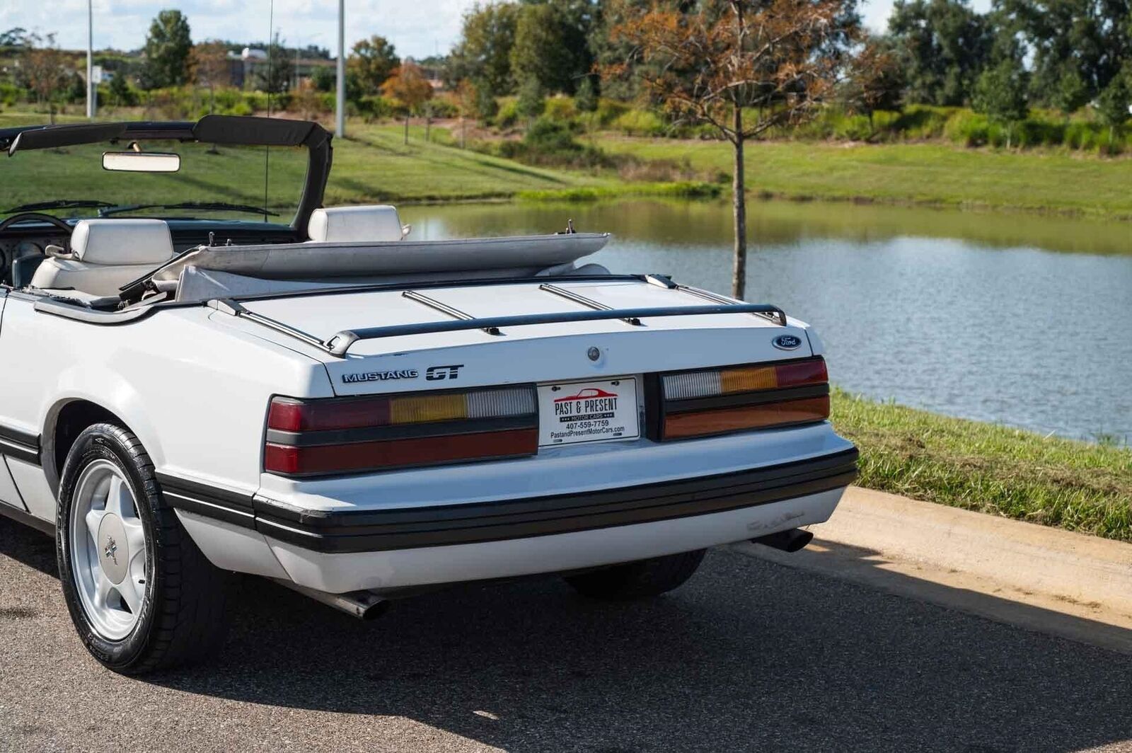 Ford-Mustang-1984-2-Door-23