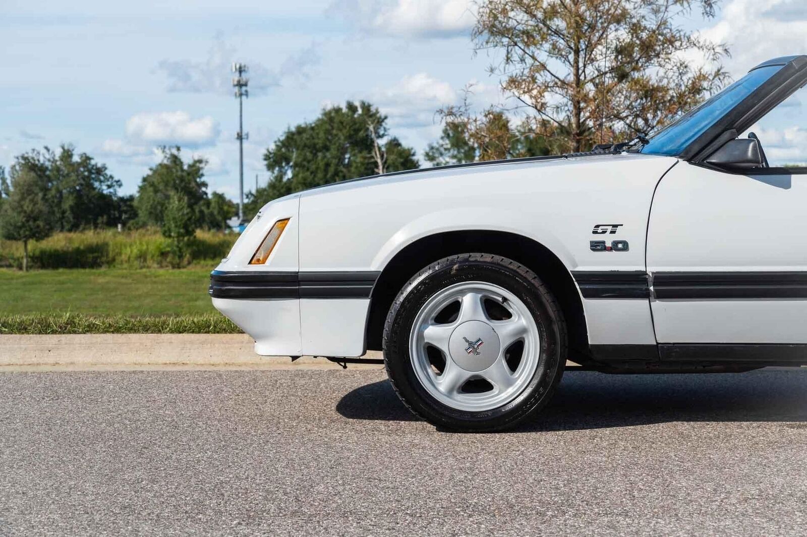 Ford-Mustang-1984-2-Door-27