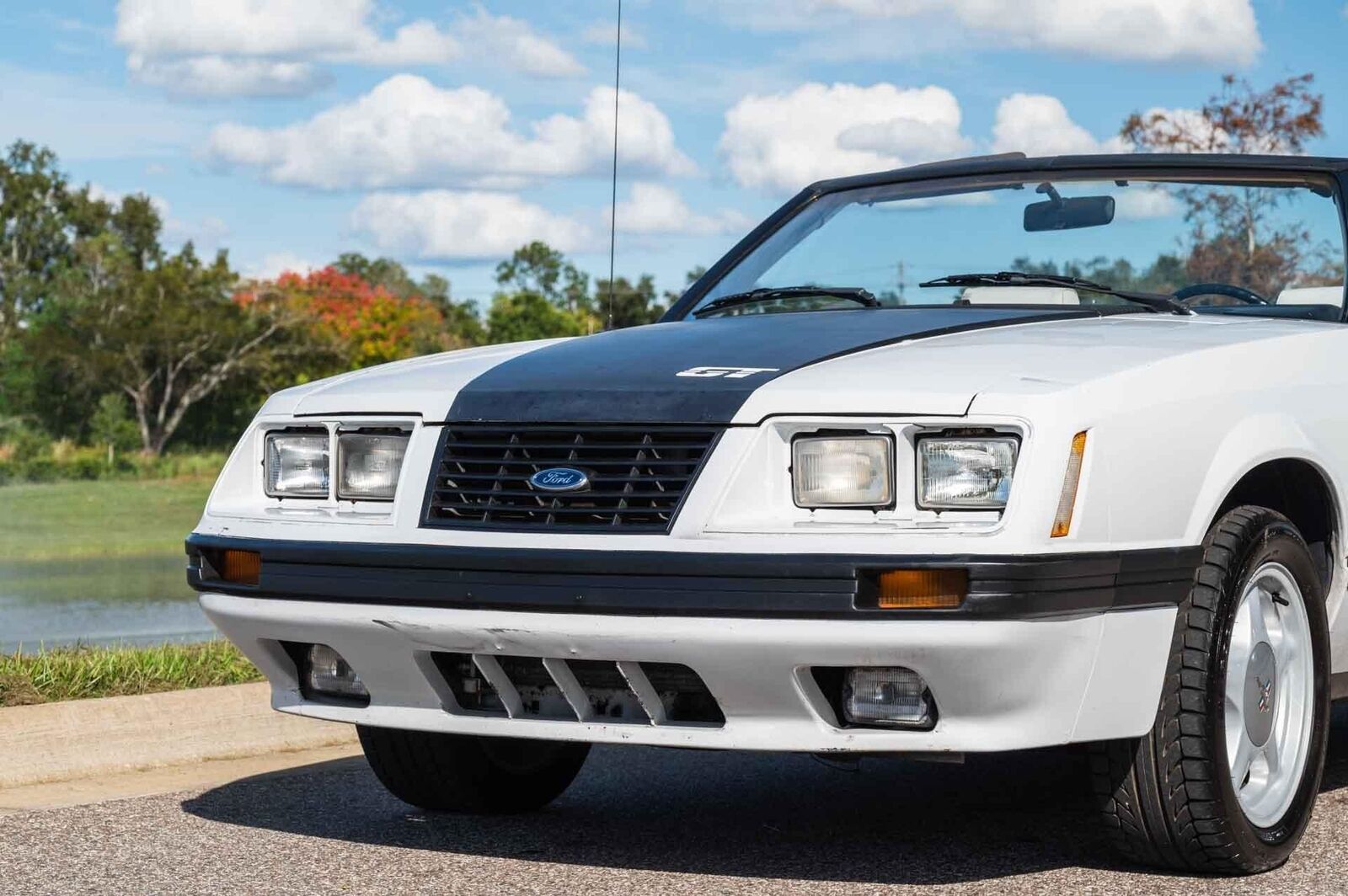Ford-Mustang-1984-2-Door-29