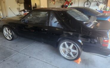 Ford-Mustang-1984-Black-Black-1