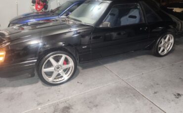 Ford-Mustang-1984-Black-Black-16