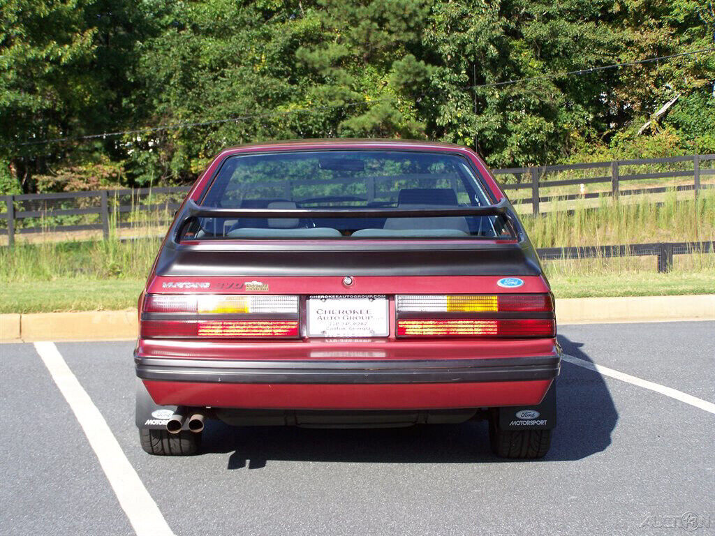 Ford-Mustang-1984-Hatchback-3