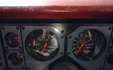Ford-Mustang-1984-Red-5