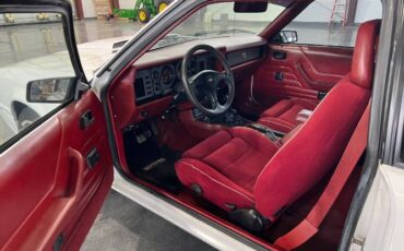 Ford-Mustang-1984-White-18