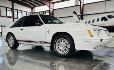 Ford-Mustang-1984-White-2