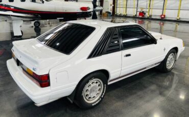 Ford-Mustang-1984-White-20