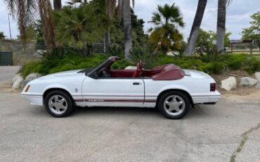 Ford-Mustang-1984-White-21