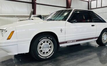 Ford-Mustang-1984-White-22