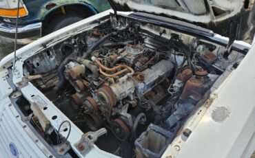 Ford-Mustang-1984-White-5