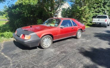 Ford-Mustang-1985