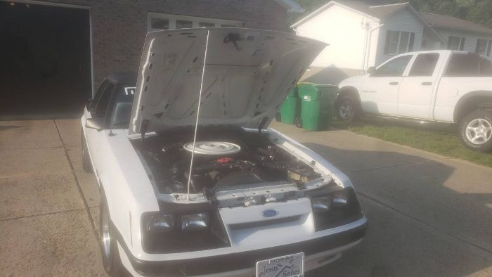 Ford-Mustang-1985-15
