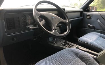 Ford-Mustang-1985-Convertible-11