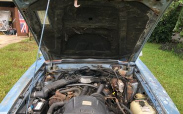 Ford-Mustang-1985-Convertible-17