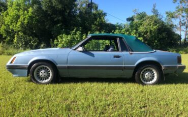 Ford-Mustang-1985-Convertible-7