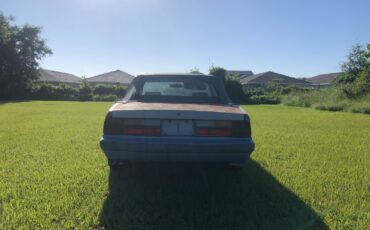 Ford-Mustang-1985-Convertible-8