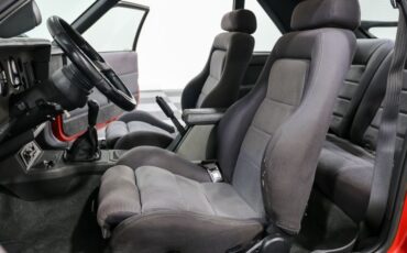 Ford-Mustang-1985-RED-Gray-13