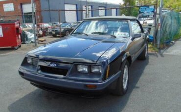Ford-Mustang-1986-Black