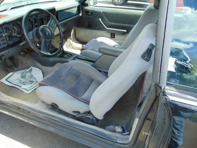 Ford-Mustang-1986-Black-5