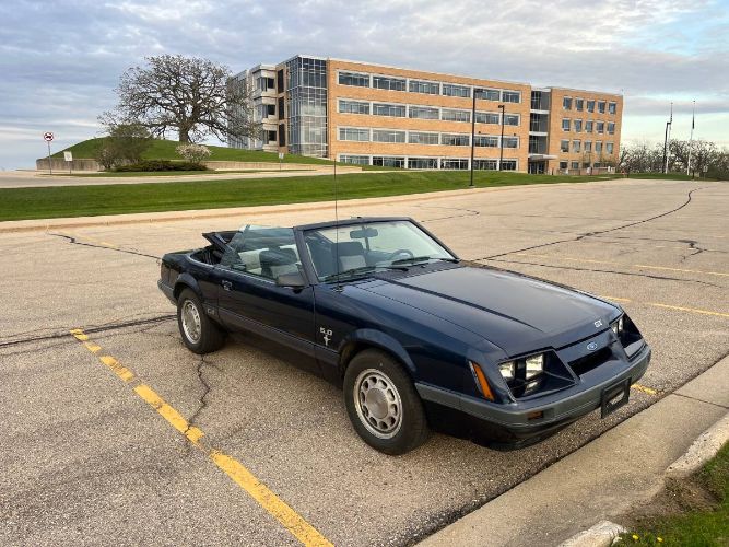 Ford-Mustang-1986-Blue-16
