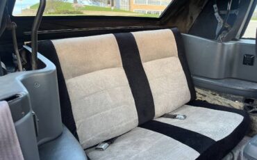 Ford-Mustang-1986-Blue-6