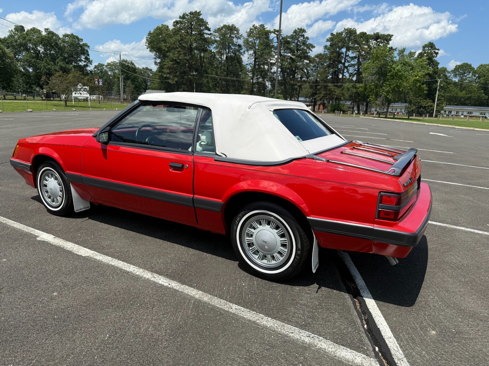 Ford-Mustang-1986-Convertible-4