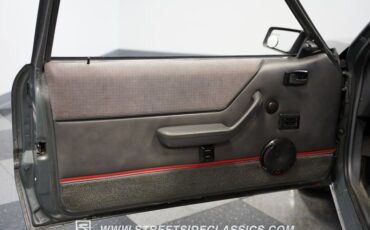 Ford-Mustang-1986-Gray-Gray-22
