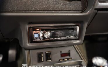 Ford-Mustang-1986-Gray-Gray-23
