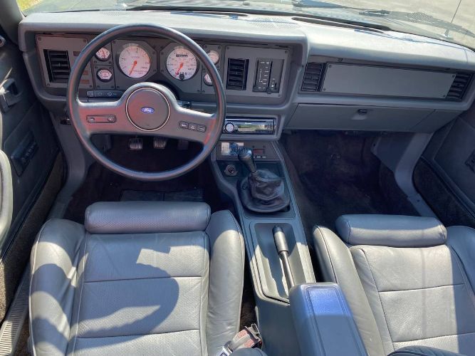 Ford-Mustang-1986-Gray-Gray-Leather-5