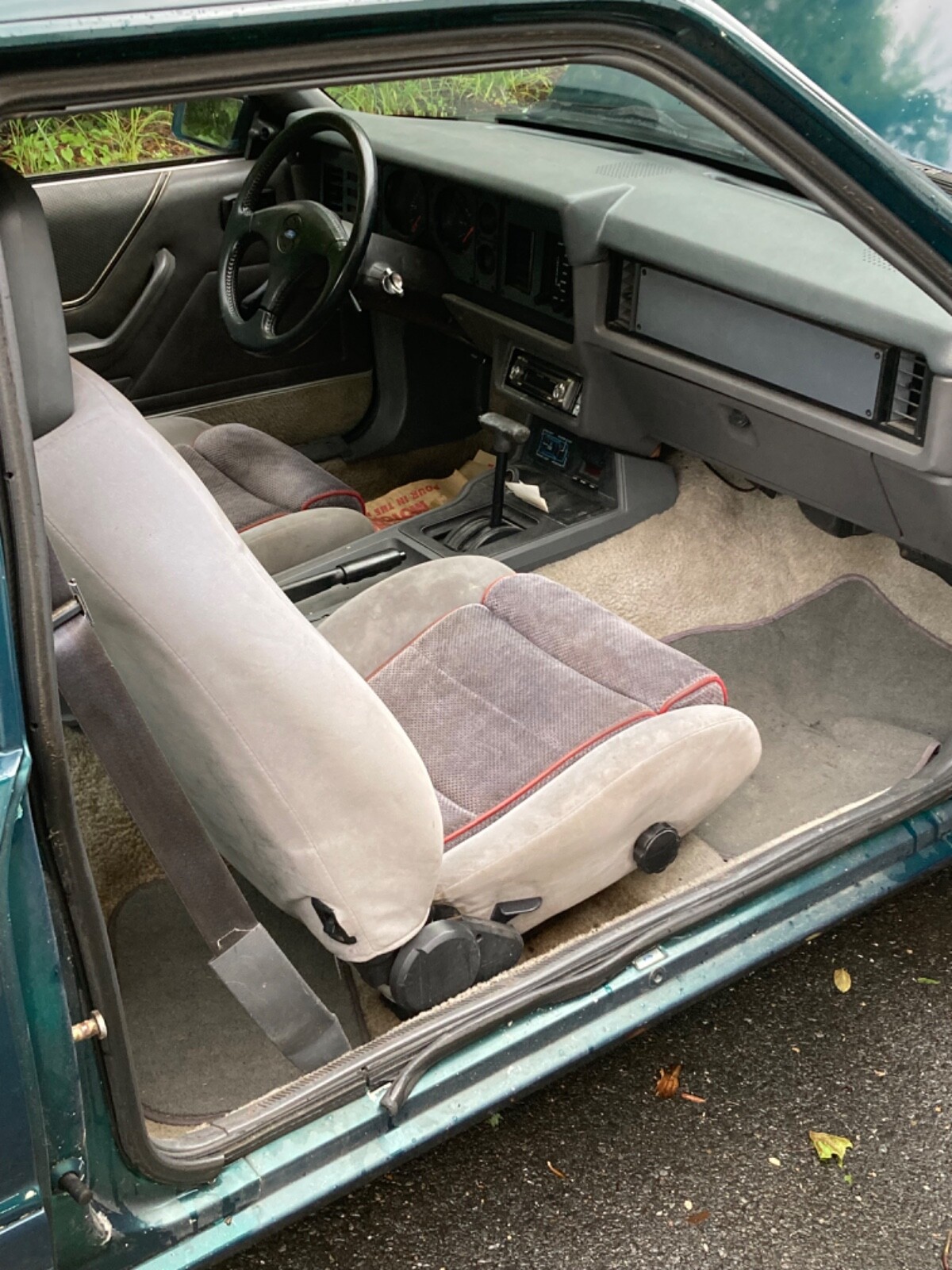 Ford-Mustang-1986-Hatchback-8