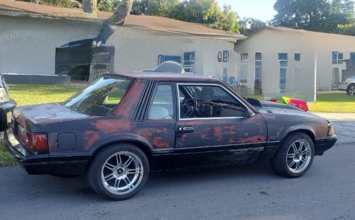 Ford Mustang 1986 Sedan