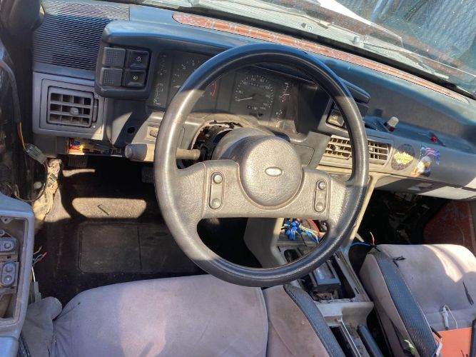 Ford-Mustang-1987-4