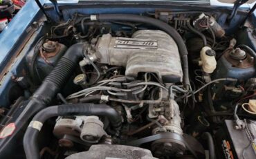 Ford-Mustang-1987-Blue-Gray-Cloth-10