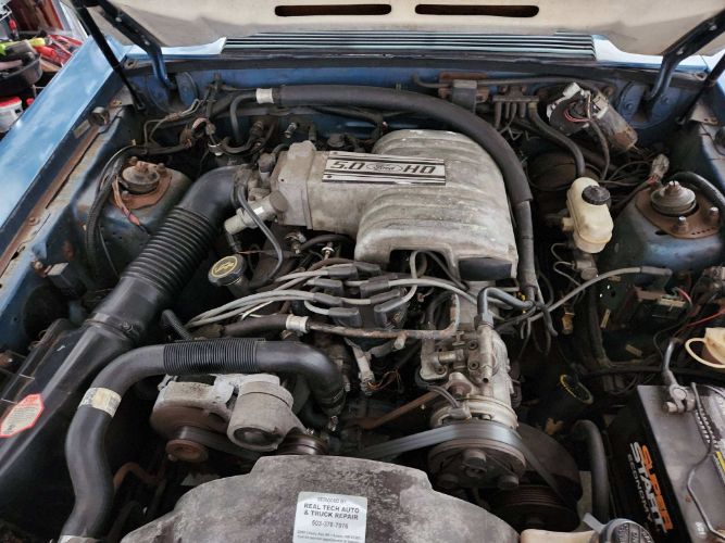 Ford-Mustang-1987-Blue-Gray-Cloth-10