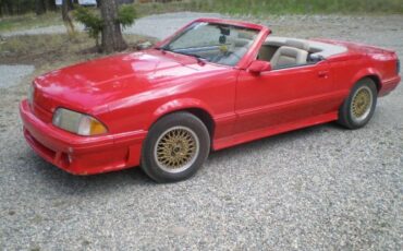 Ford-Mustang-1987-Red