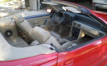 Ford-Mustang-1987-Red-4