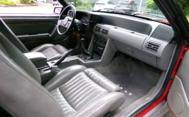 Ford-Mustang-1987-Scarlet-Red-Gray-Leather-11