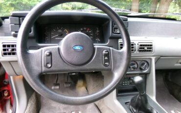 Ford-Mustang-1987-Scarlet-Red-Gray-Leather-13